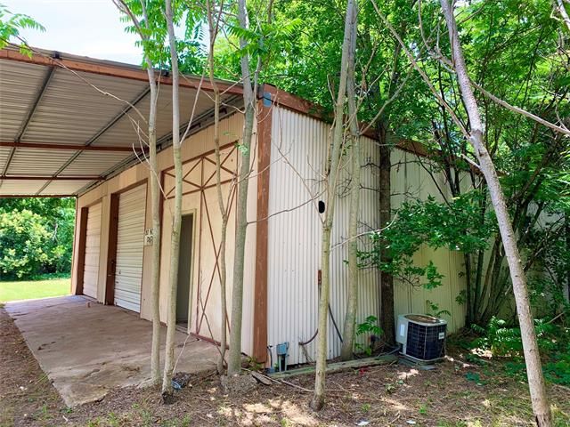 1601 W Pearl St, Granbury, TX 76048